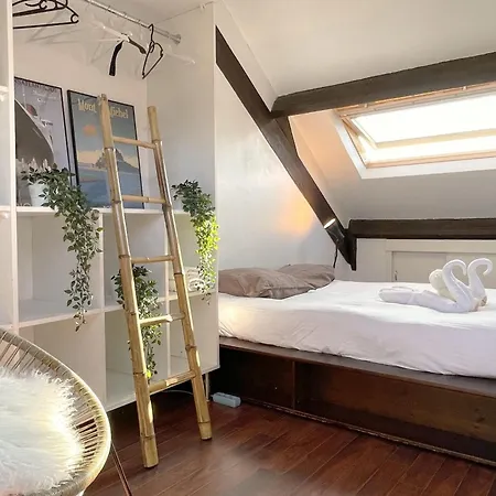 Le Duplex - Parking - Vue Clochers - Tennis